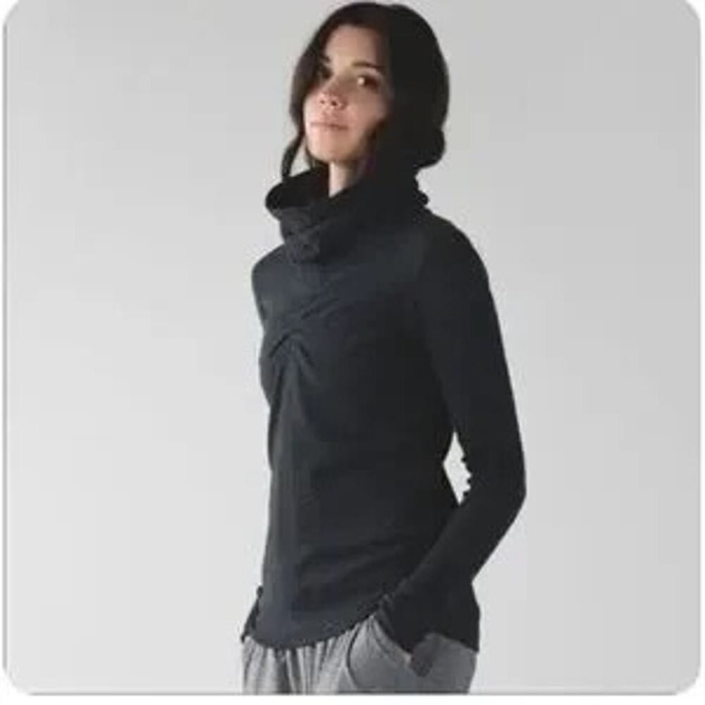Lululemon In a Cinch Reversible Pullover Sweatshirt